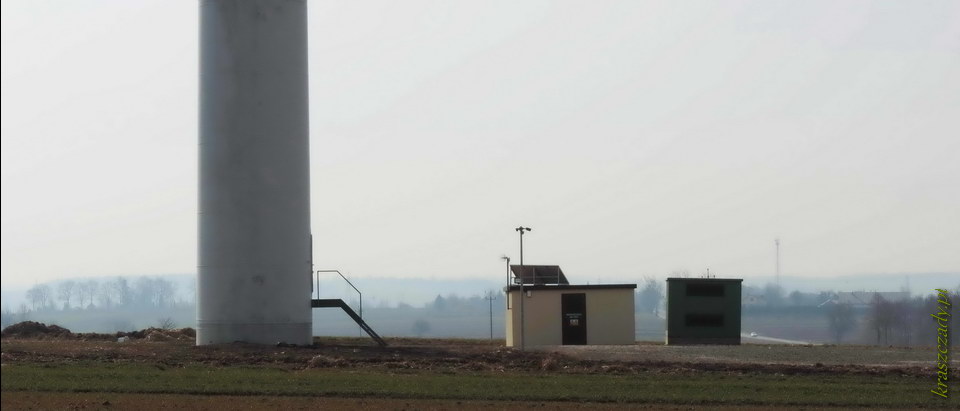 Infrastruktura pierwszej elektrowni wiatrowej w Żółkiewce